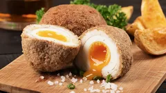 Skotlantilaiset munat: alkuperäinen resepti, jota et ole vielä kokeillut