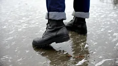 Kuinka tehdä kengistä vähemmän liukkaat kotikonstein – helppo ja nopea tapa